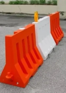 Plastic road Barriers2